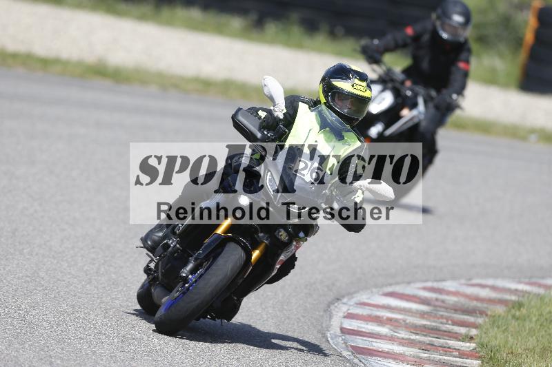 /Archiv-2025/09 22.04.2025 Cornu Master School ADR/gruen-vert/26